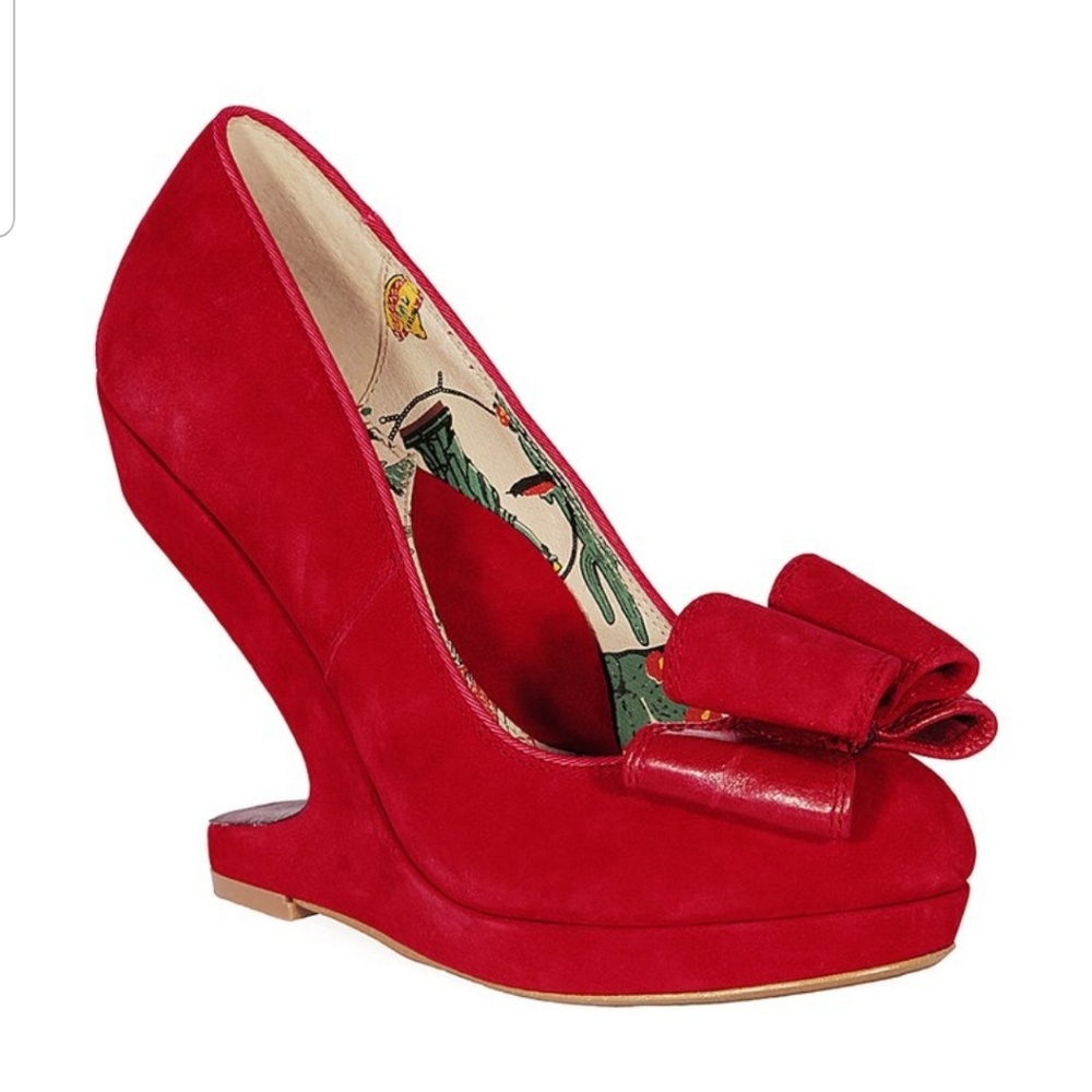 Miss L Fire Savoy Red Vintage style boomerang Heel